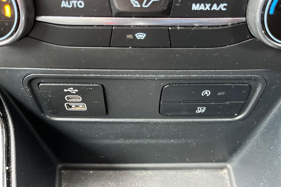 Ford ECOSPORT Photo autoimg-fff1505de1820dd1c11a091ab9e9e59f011b2f98.jpg