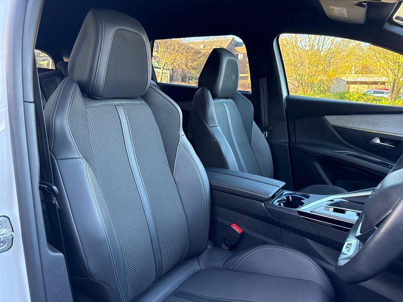 Used Peugeot 5008 KJ73YHT 44