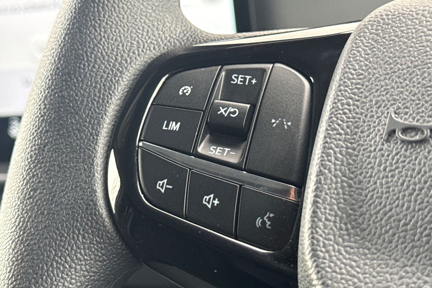 Ford E-TRANSIT CUSTOM Photo 22