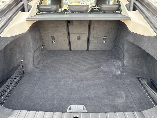 BMW I4 Photo 12