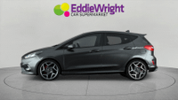 Ford Fiesta Photo 3