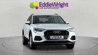 Audi Q3 Photo 1