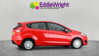 Ford Fiesta Photo 3