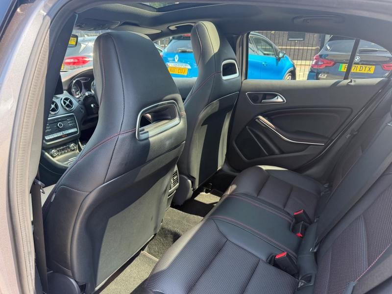 Used Mercedes-Benz GLA YS68XDB 28