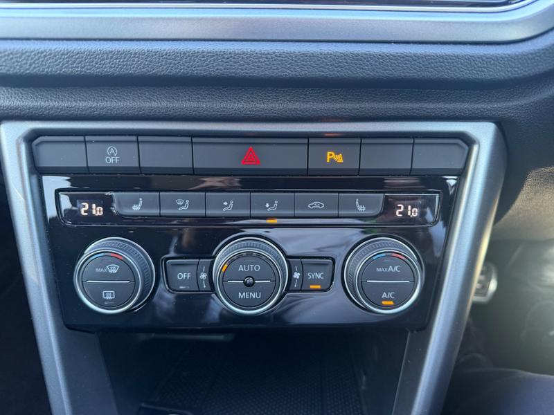Used Volkswagen T-Roc YC71RRV 37