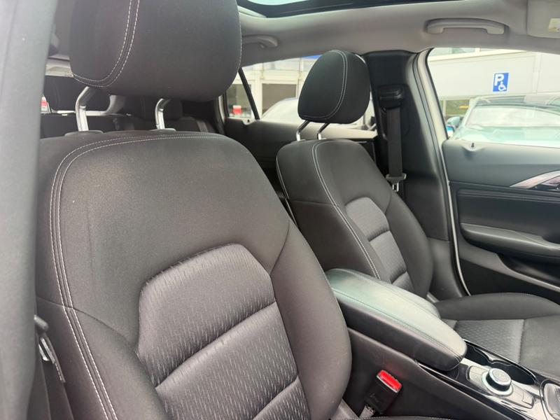 Used Infiniti Q30 YK19YGN 14