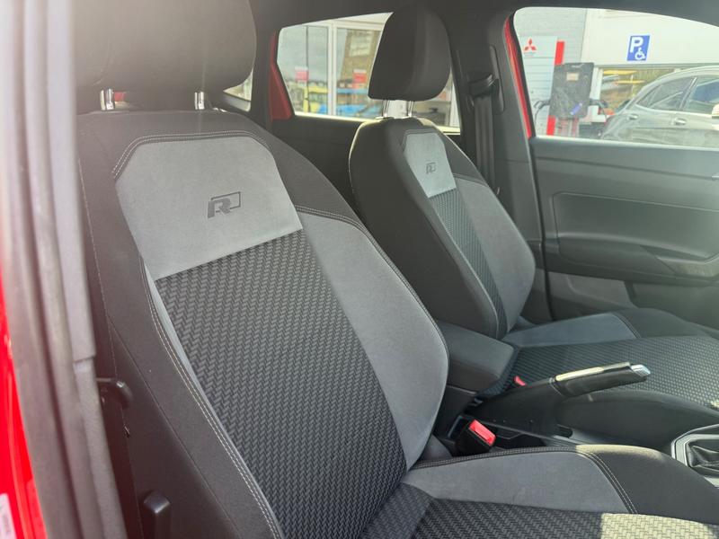 Used Volkswagen Polo MT69KKR 17
