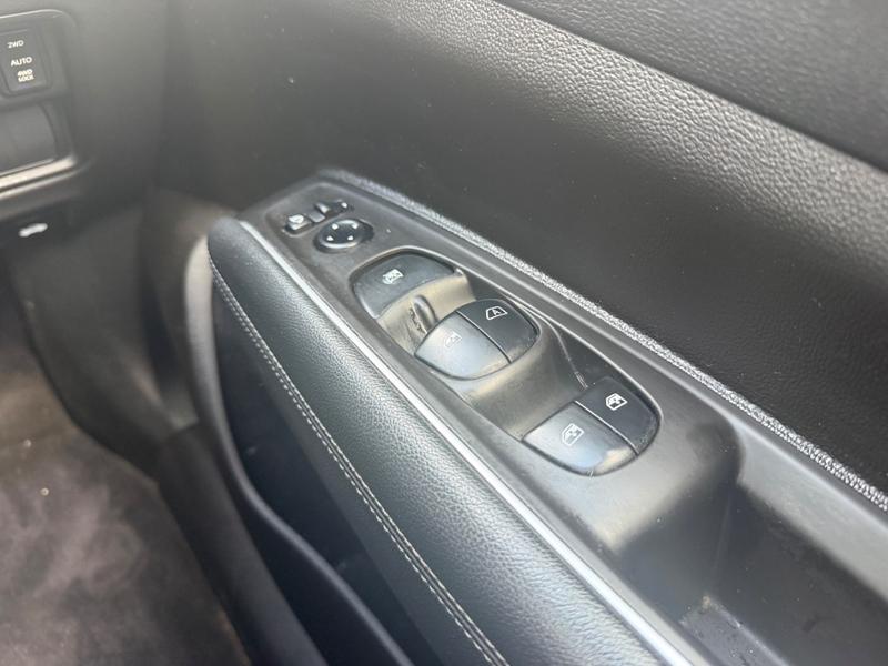 Used Renault Koleos ML17NKD 36