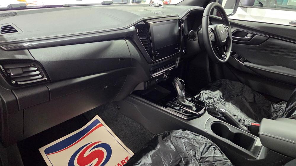 Isuzu D-max Photo autoweb-0ec52ba3cb34b81a73a669d292252f2957900fd4.jpg