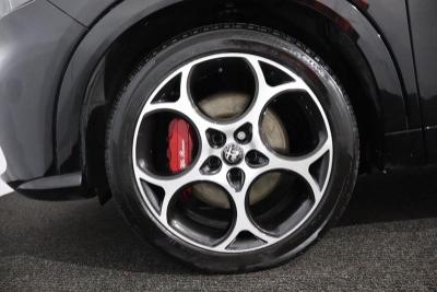 Alfa Romeo Tonale Photo 8