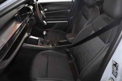 Jeep Avenger Photo 10
