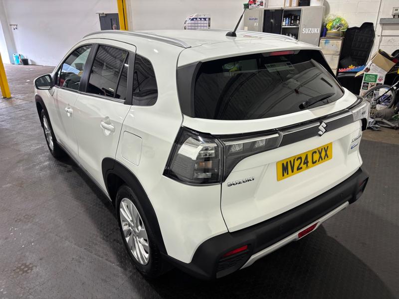 Suzuki S-Cross Photo autoweb-15a9a905820d1ff9bd87b005dbf482afe4737ade.jpg