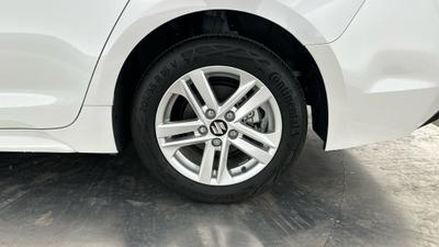 Suzuki Swace Photo 6