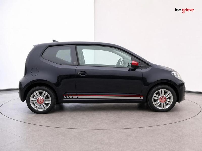 Volkswagen Up Photo autoweb-1824d5f25fd03dbab3771852aa63422e7540abd9.jpg