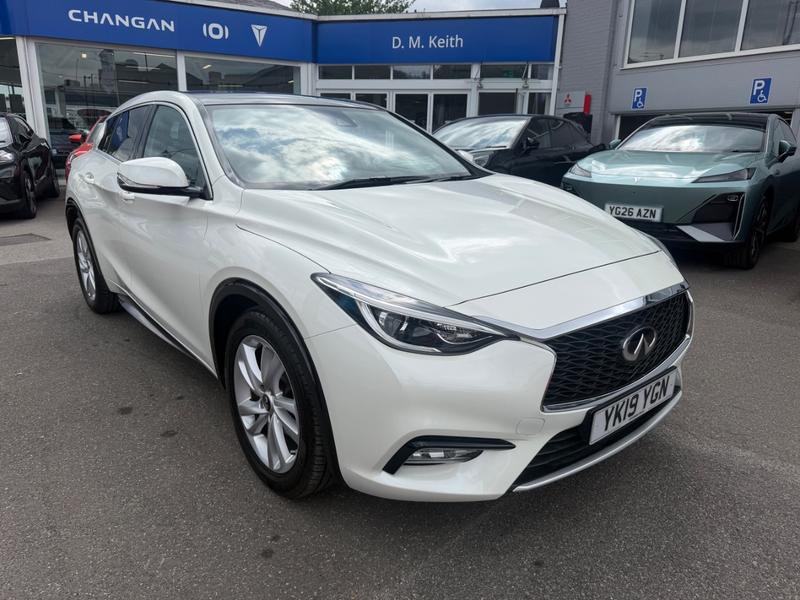 Used Infiniti Q30 YK19YGN 1
