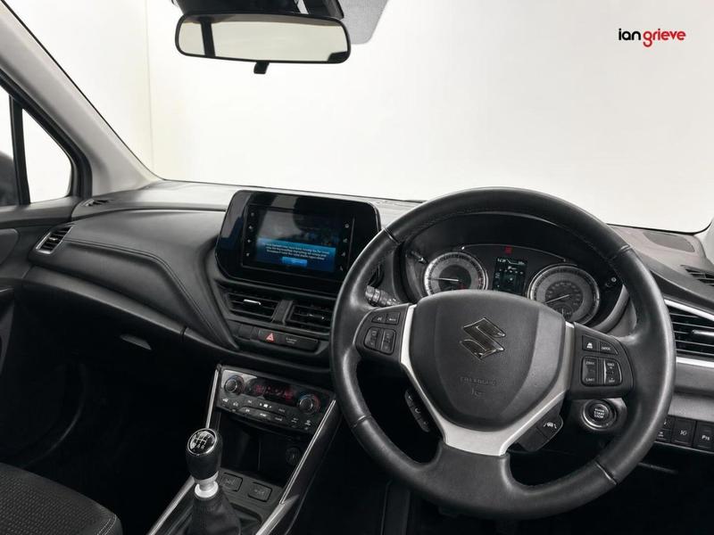 Suzuki S-Cross Photo autoweb-1be35fe0091a06c3cc72e4889d66b43812bcb78a.jpg