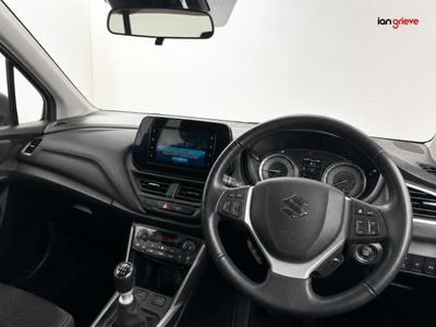 Suzuki S-Cross Photo 12