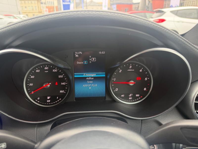 Used Mercedes-Benz C Class YE19UMZ 28