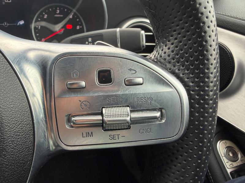 Used Mercedes-Benz C Class YE19UMZ 26