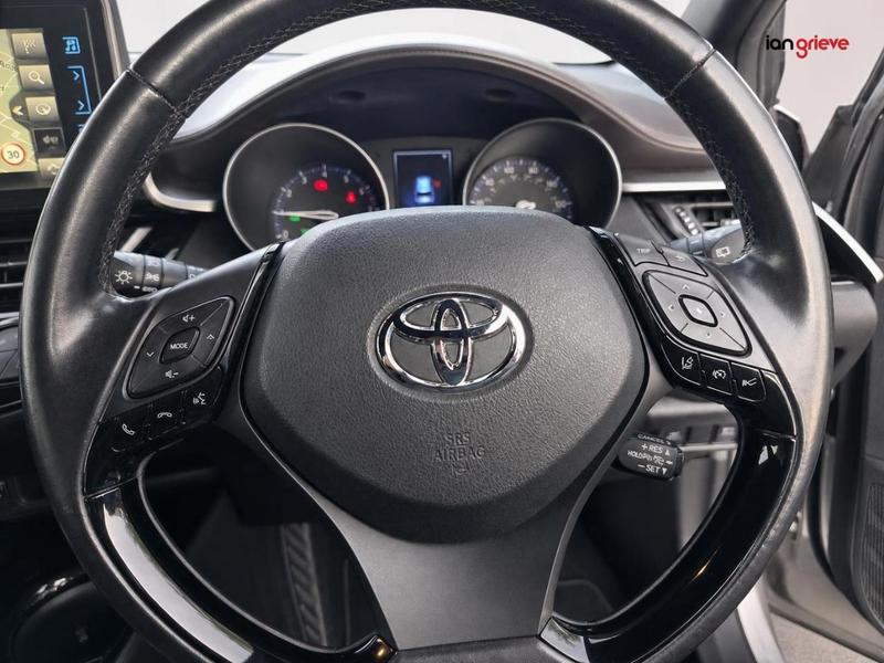 Toyota C-HR Photo autoweb-2370a82739f1e4435d50b46962ba485ca376d3cb.jpg