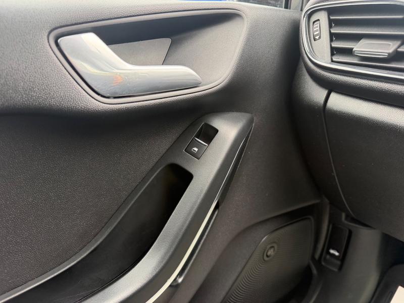 Used Ford Fiesta YS69AVJ 47