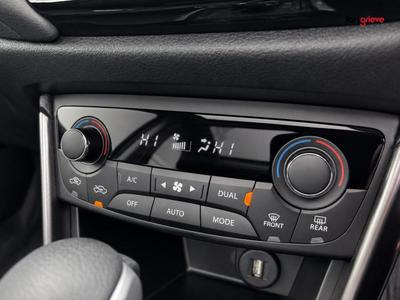 Suzuki S-Cross Photo 23