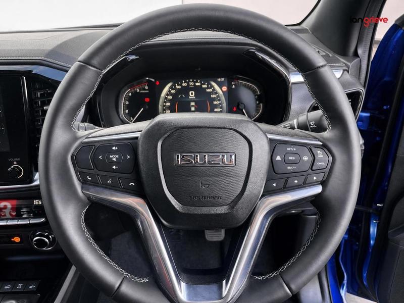 Isuzu D-max Photo autoweb-26d052963e0cccac1115b6e8a45ceb413efd27a7.jpg