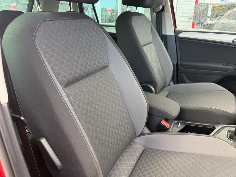 Used Volkswagen Tiguan YR18ZDJ 16