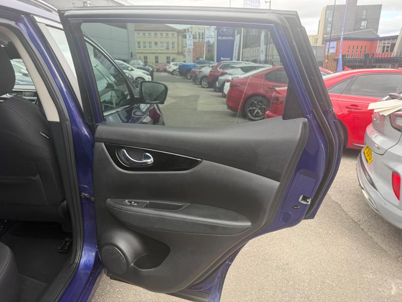 Used Nissan Qashqai WP69BBO 18