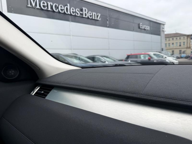 Used Land Rover Range Rover Evoque YF63XBY 37