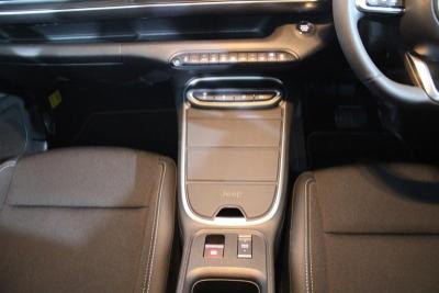 Jeep Avenger Photo 16