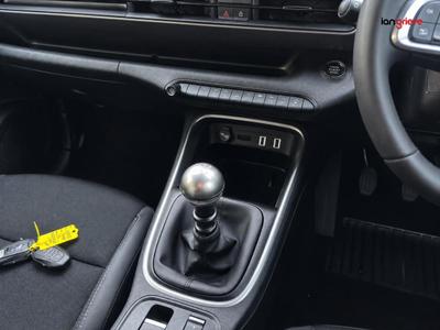 Jeep Avenger Photo 22