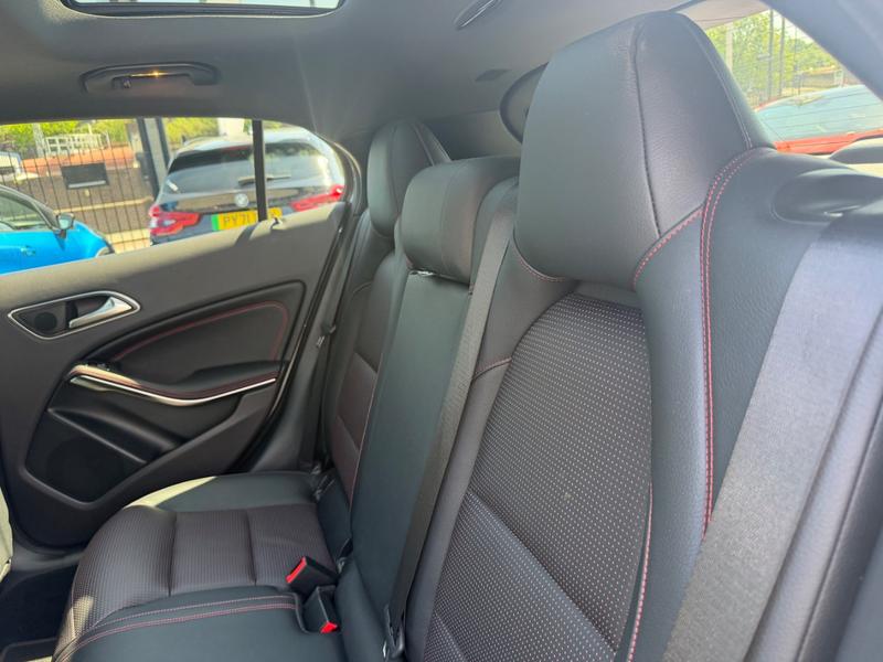 Used Mercedes-Benz GLA YS68XDB 29