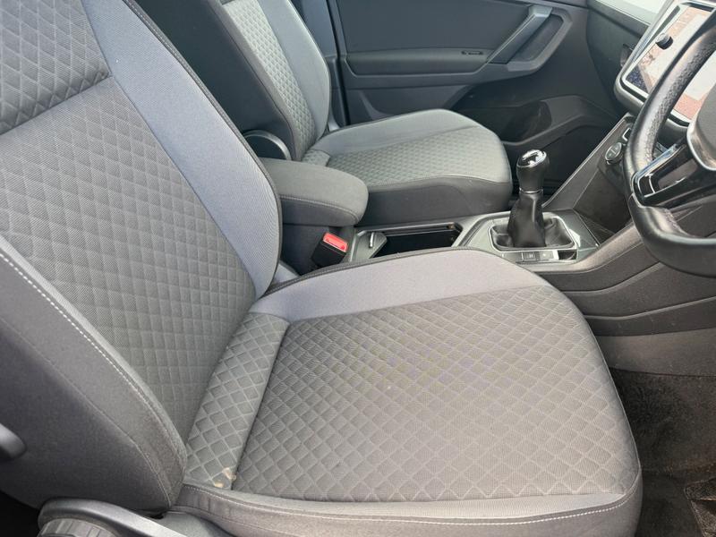 Used Volkswagen Tiguan YR18ZDJ 17