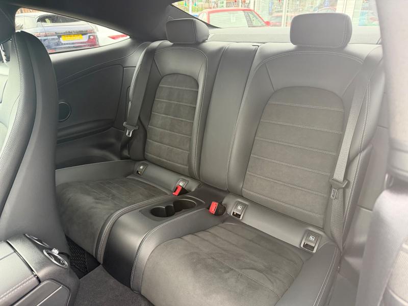 Used Mercedes-Benz C Class YE19UMZ 23