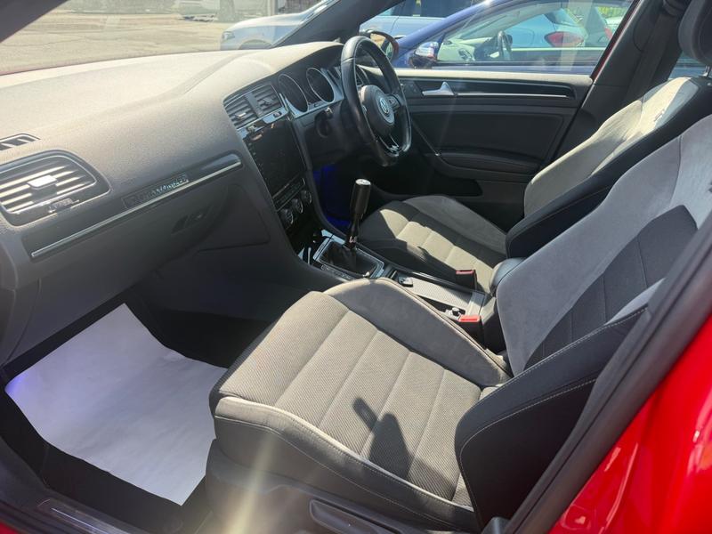 Used Volkswagen Golf DX15ZTH 19