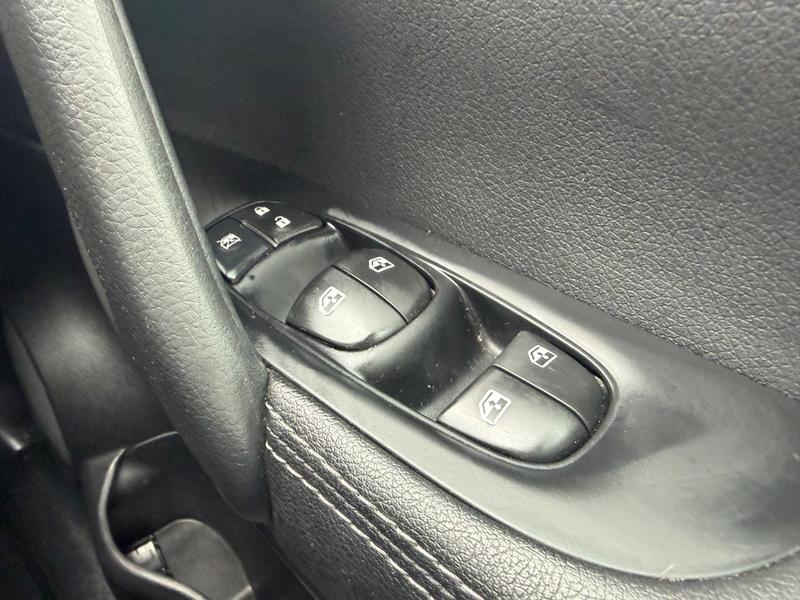 Used Nissan Qashqai WP69BBO 29