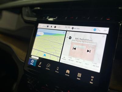 Jeep Grand Cherokee Photo 26