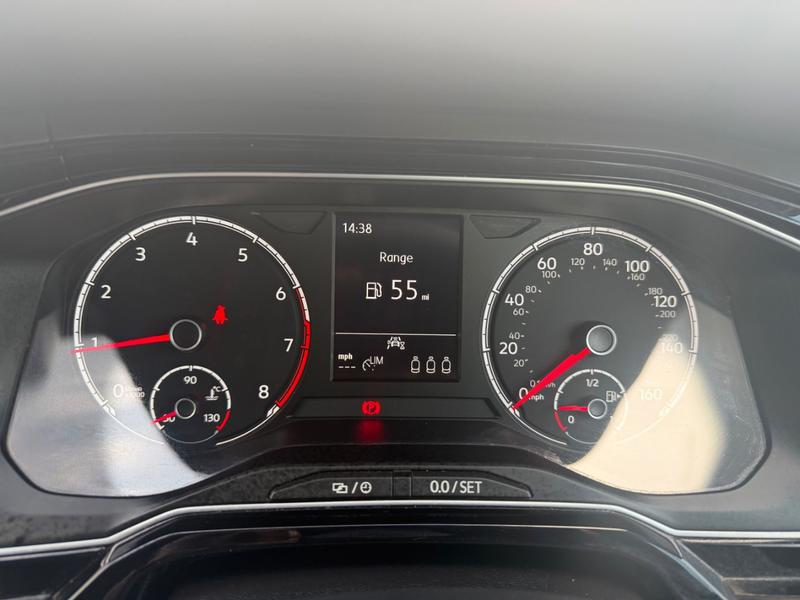 Used Volkswagen Polo MT69KKR 32