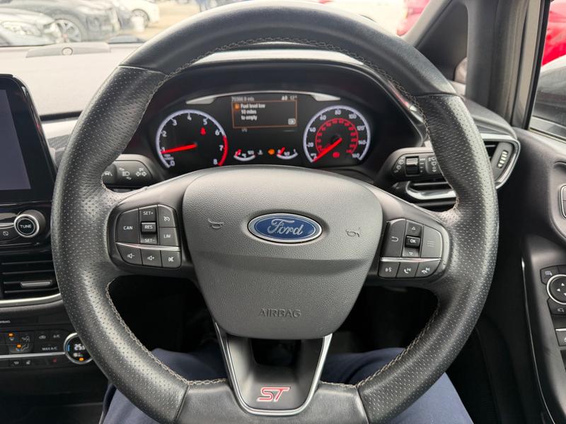 Used Ford Fiesta YS69AVJ 33