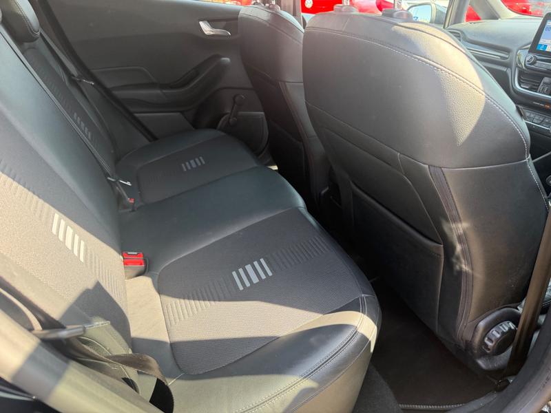 Used Ford Fiesta NL18GRZ 19