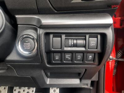 Subaru XV Photo 24