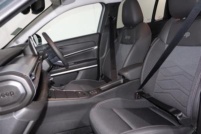Jeep Avenger Photo 10