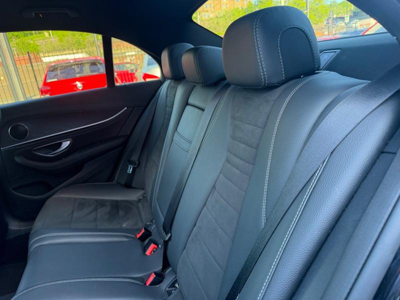 Used Mercedes-Benz E Class YM19OYK 25