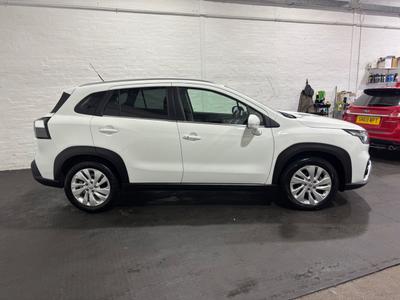Suzuki S-Cross Photo 14