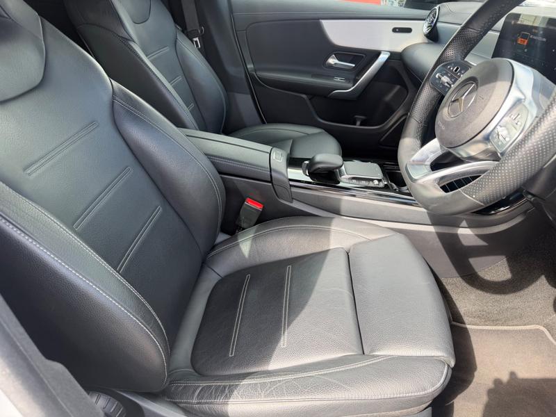 Used Mercedes-Benz CLA OV72BAO 17