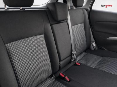 Suzuki S-Cross Photo 14