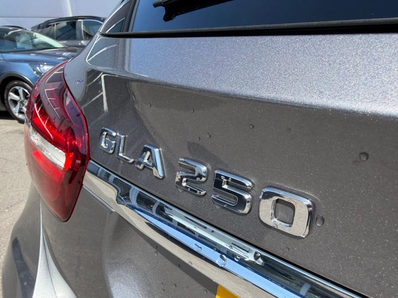 Used Mercedes-Benz GLA YS68XDB 15