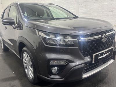 Suzuki S-Cross Photo 0