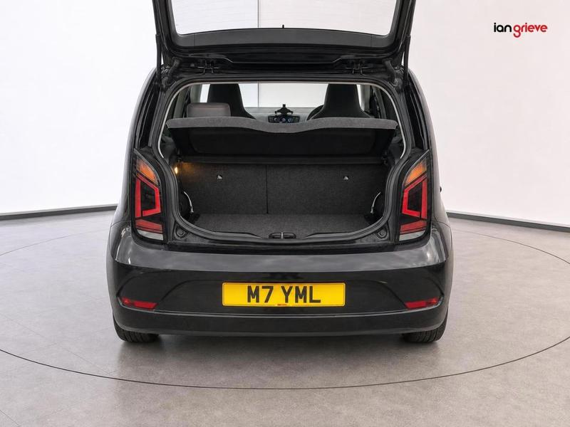 Volkswagen Up Photo autoweb-47af65361fb5036cdd6b87d9a00310ef9a09affd.jpg